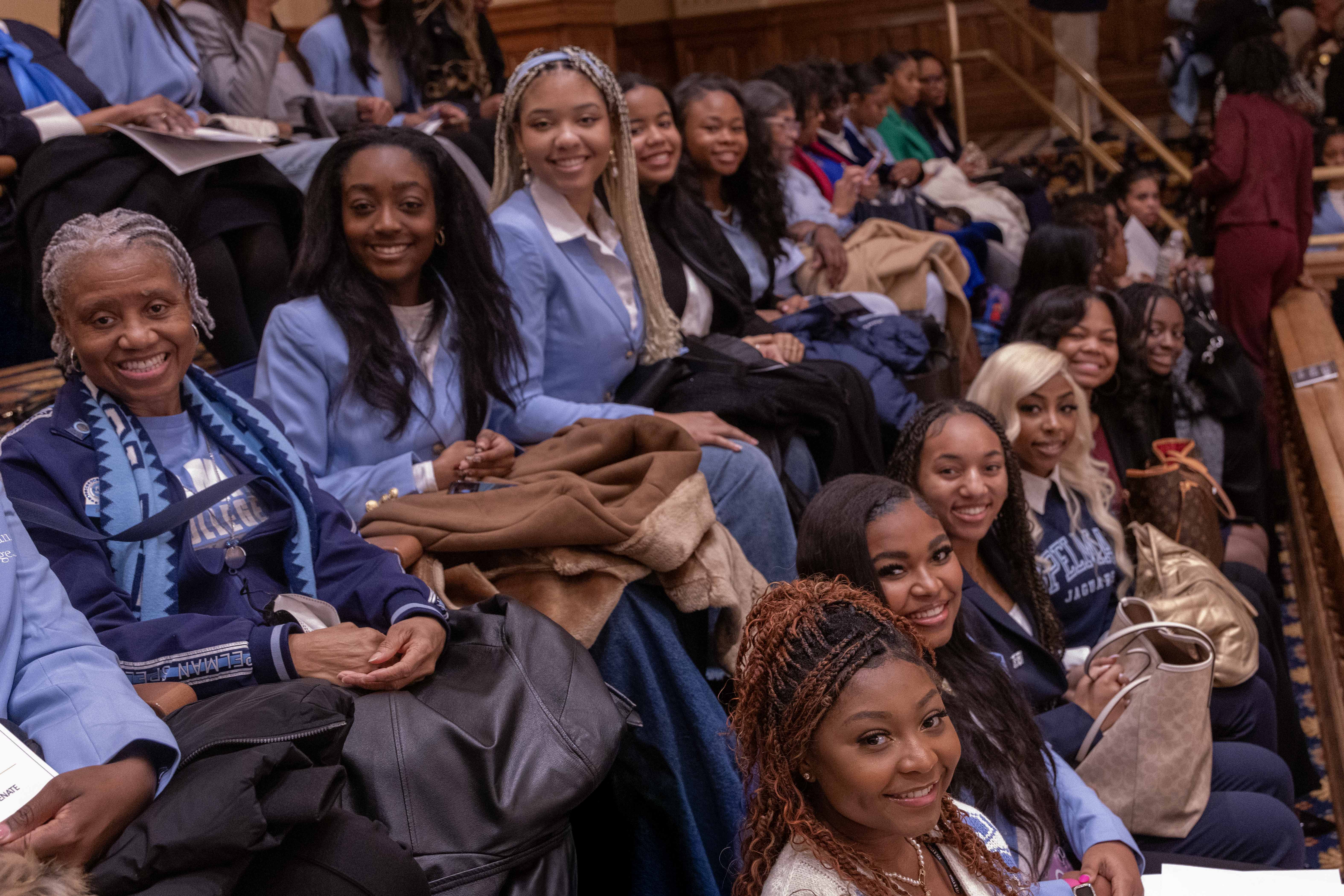 Students on the Senate Floor