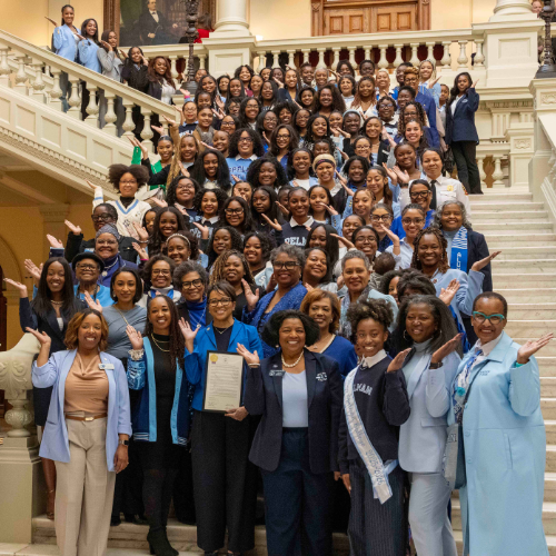Spelman students and alumnae on the steps of the GA capitol