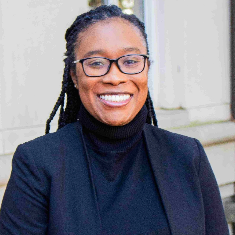 https://www.spelman.edu/staff/_images/ariana-brown.jpg